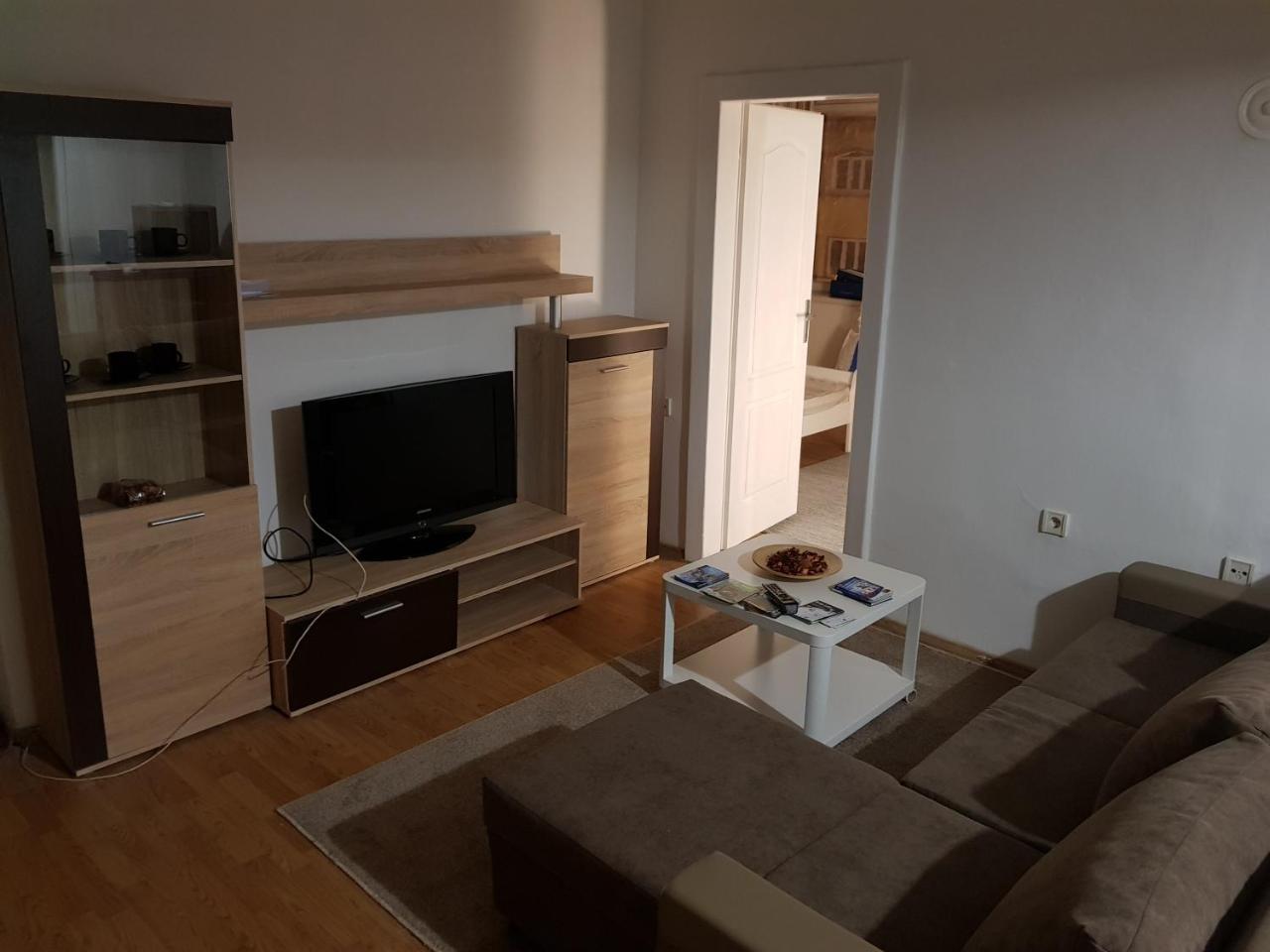 Sara Apartment Баня-Лука Экстерьер фото