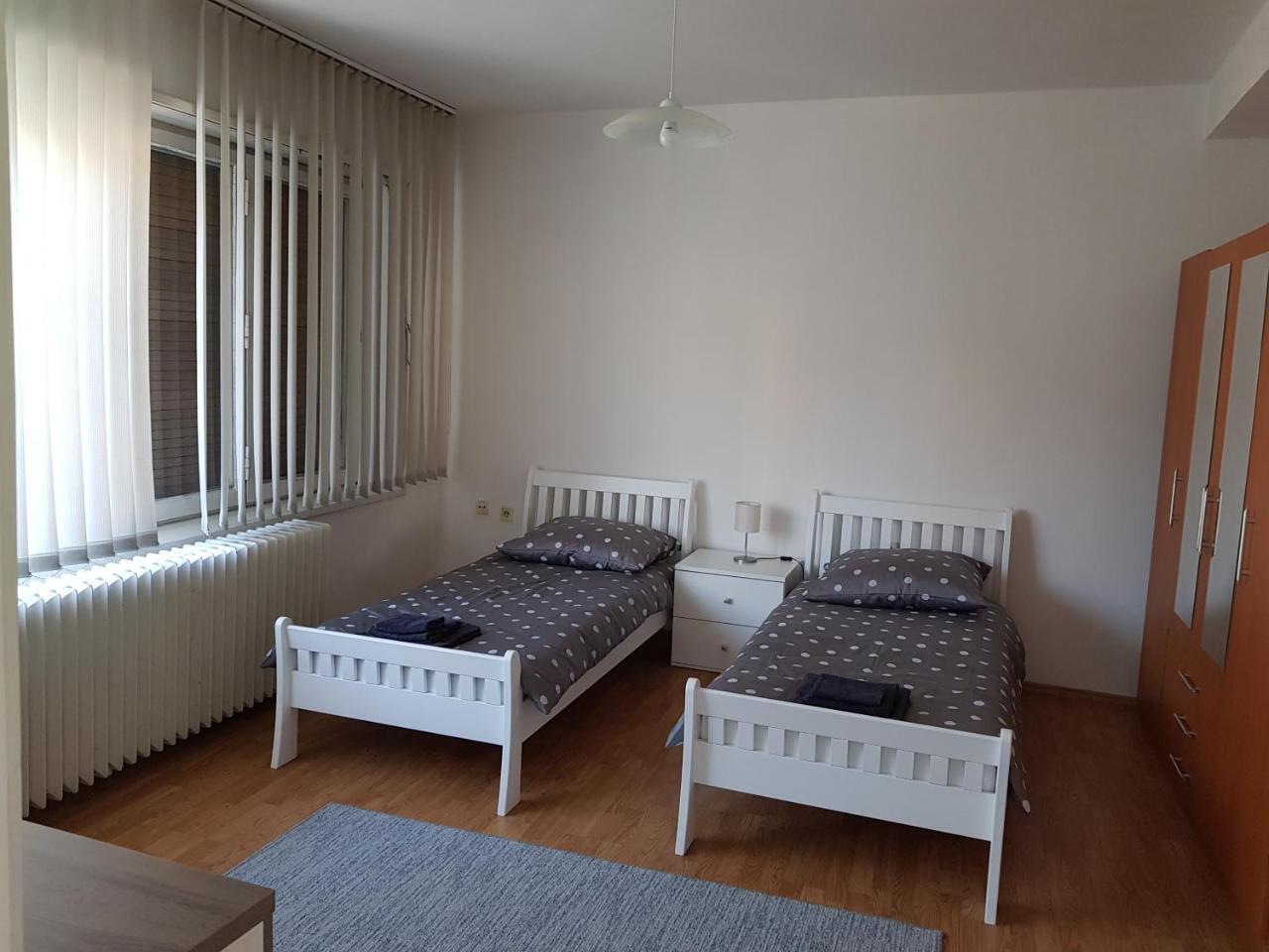 Sara Apartment Баня-Лука Экстерьер фото
