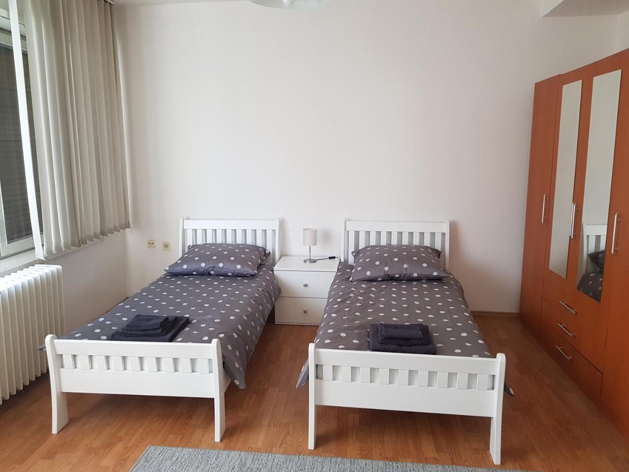 Sara Apartment Баня-Лука Экстерьер фото