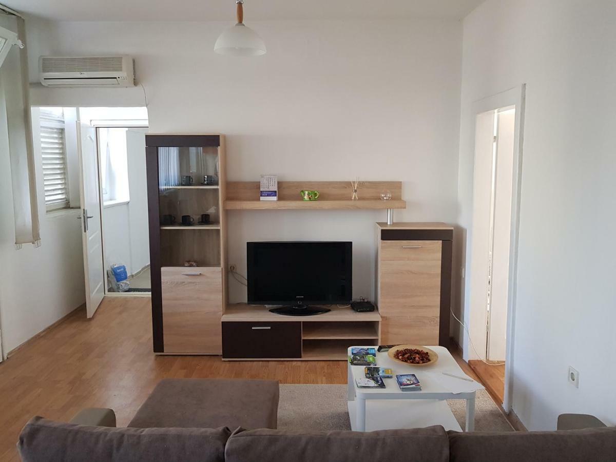 Sara Apartment Баня-Лука Экстерьер фото